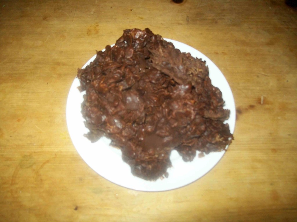 Crunchy Cornflake, Raisin and Chocolate Clusters